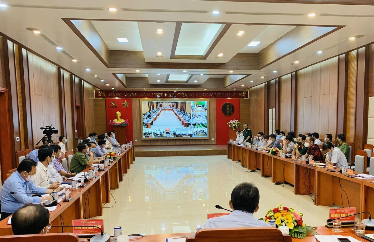 Quang cảnh cuộc họp.