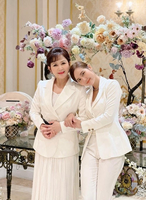 Tạo hình của nữ chính Minh Huyền trong "Thương ngày nắng về phần 2. 