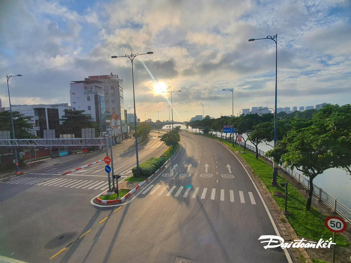 Đường Lý Thường Kiệt sáng 23/8.