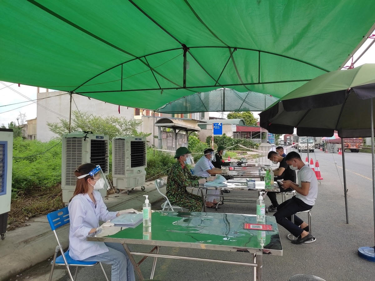 QL 38 đoạn từ Hải Dương vào Bắc Ninh bị ùn tắc kéo dài 