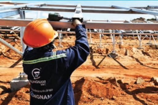 Trà Vinh: Rộn rã mùa xuân từ đất liền ra biển khơi