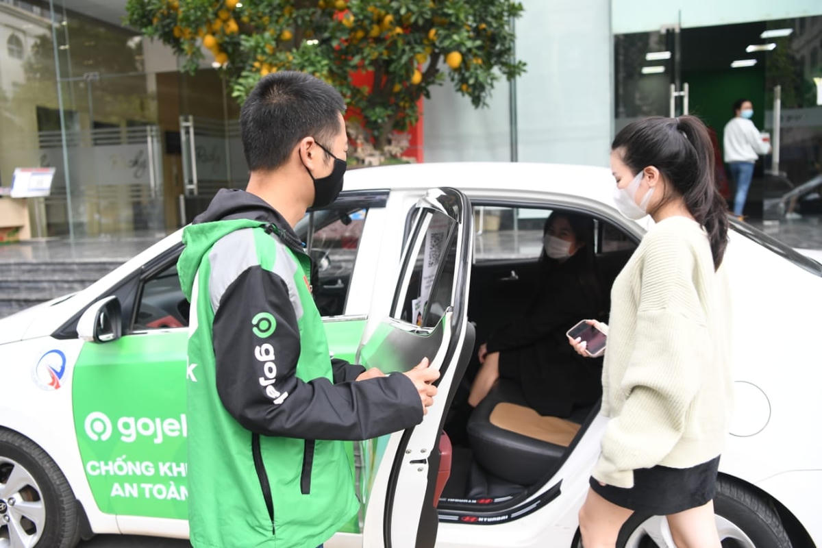 Gojek  triển khai dịch vụ gọi xe ô tô công nghệ GoCar tại Hà Nội