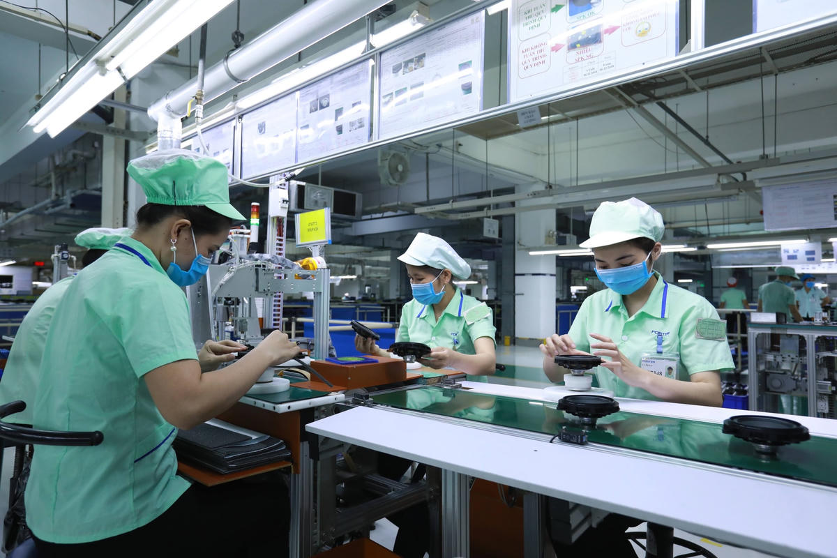 Tăng trưởng GDP 2021 được kỳ vọng đạt 6,5%. Ảnh: Quang Vinh.