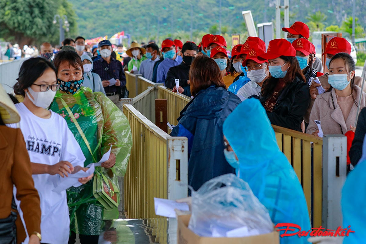 Ngành du lịch cần phải có những giải pháp, biện pháp để thoát khỏi tình trạng đóng băng do ảnh hưởng của Covid-19.