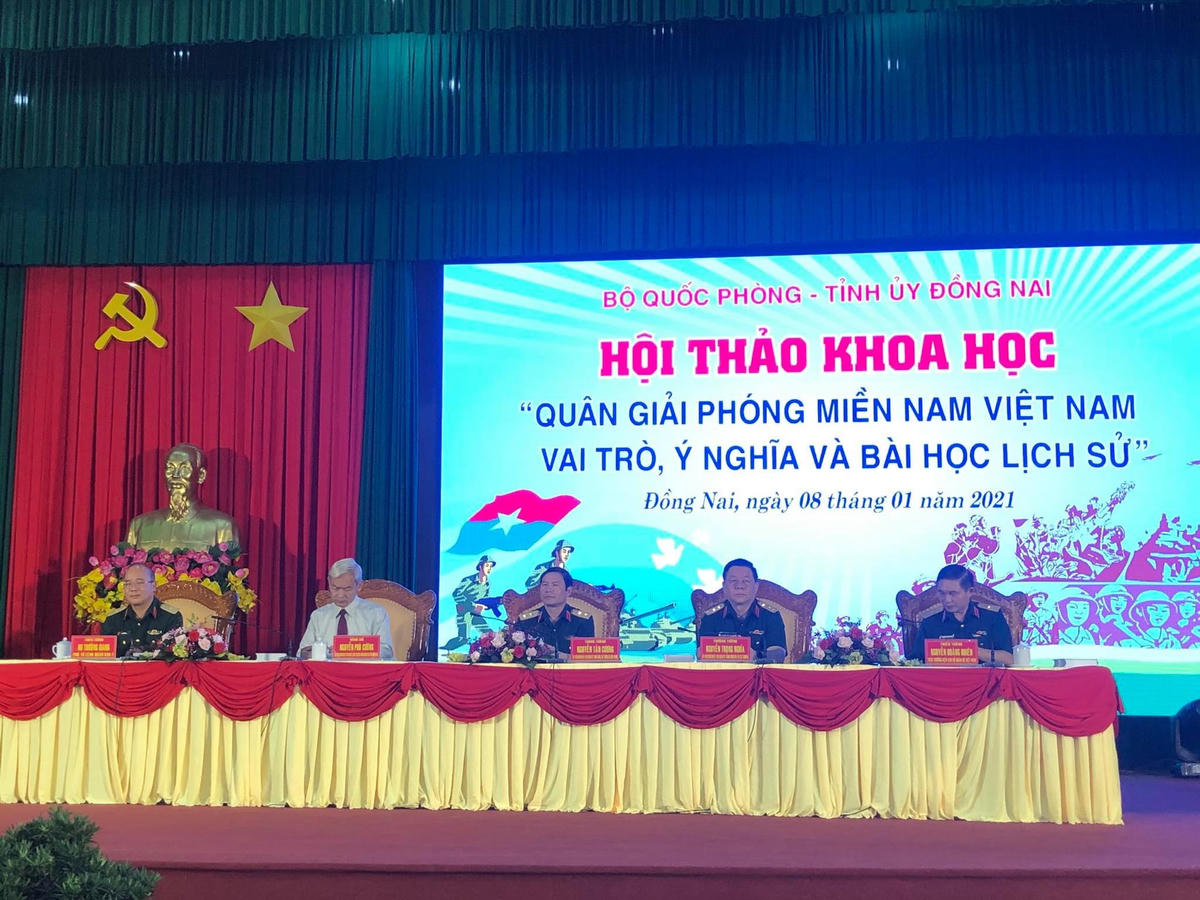 Ban chủ tọa Hội thảo Khoa học 