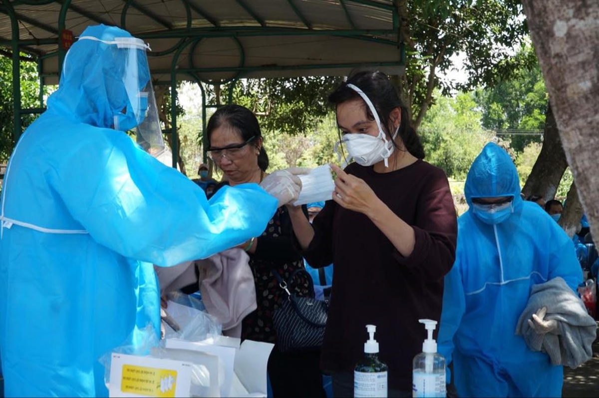 Ngành y tế Quảng Ngãi tăng cường phòng chống dịch Covid-19.