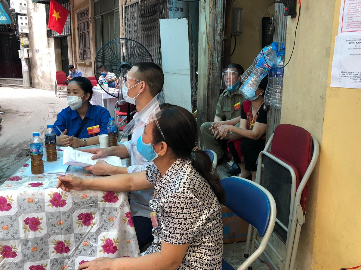 Công tác phòng dịch được Tổ bầu cử số 6 chuẩn bị kỹ lưỡng.