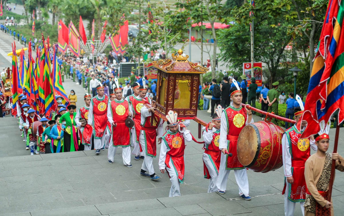Lễ hội Đền Hùng.  