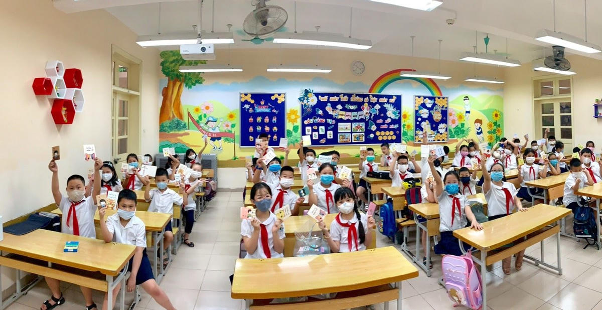 Học sinh Trường Tiểu học Trần Quốc Toản quận Hoàn Kiếm, Hà Nội khai giảng năm học 2020-2021.