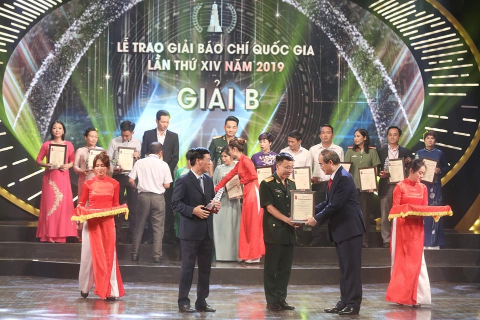Chùm ảnh: Trao giải Báo chí Quốc gia lần thứ 14