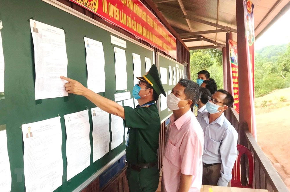 Bầu cử sớm ở khu vực biên giới, miền núi tỉnh Quảng Bình.(Ảnh: Võ Dung/TTXVN).
