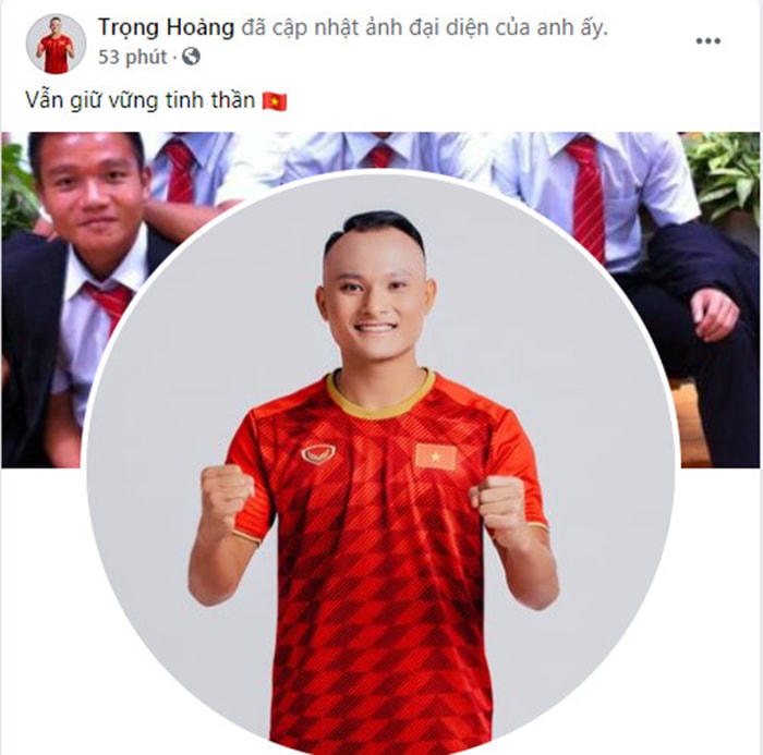 Hậu vệ Trọng Hoàng giữ vững tinh thần, không nản chí dù để thua đối thủ.