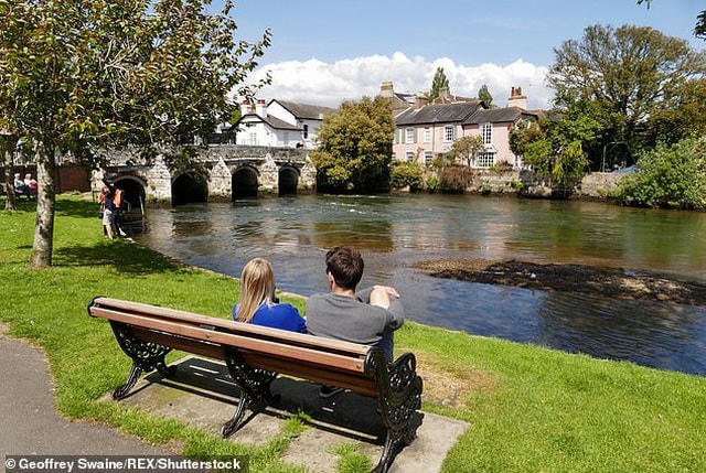 Khu vực Christchurch, Dorset, nơi Naomi giao báo suốt 2 năm qua.
