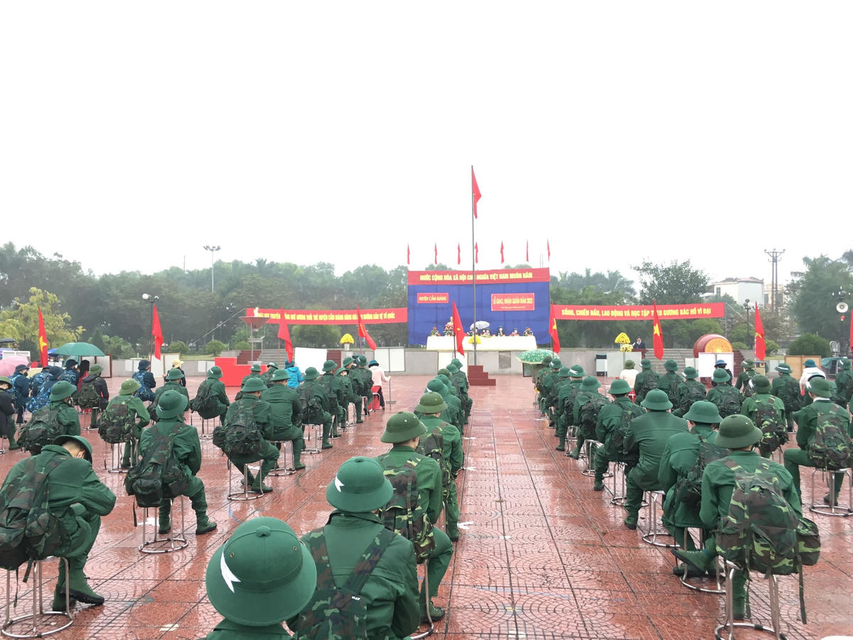 Lễ giao nhận quân năm 2022 tại Hải Dương được tổ chức đảm bảo kế hoạch, thời gian và các quy định phòng, chống dịch Covid-19.