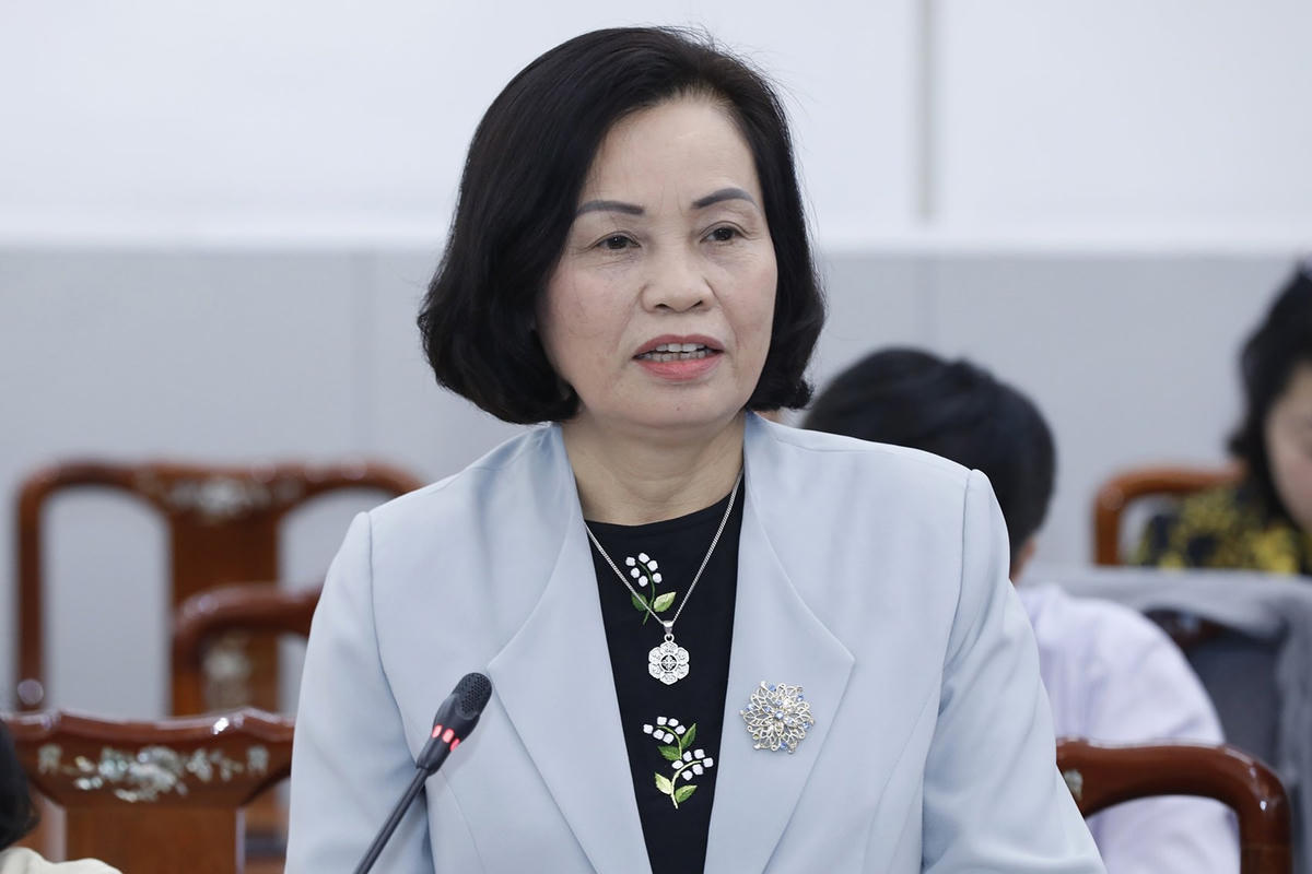 Bà Bùi Thị Thanh, Ủy viên Đoàn Chủ tịch UBTƯ MTTQ Việt Nam phát biểu tại Hội nghị.
