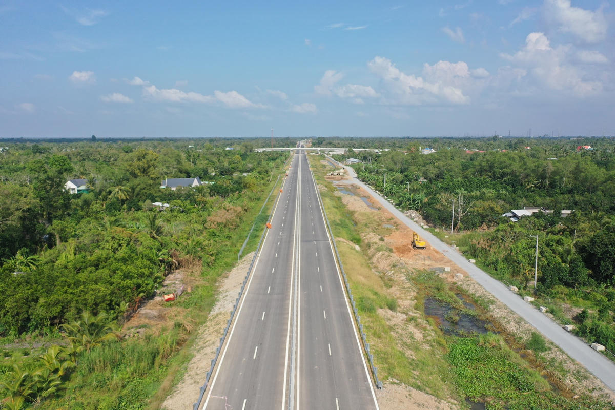 Dự án đã cơ bản hoàn thành sau nhiều thay đổi. Đây là dự án nhận được nhiều kỳ vọng khi kết nối trực tiếp vào cao tốc TP HCM-Trung Lương hiện hữu.