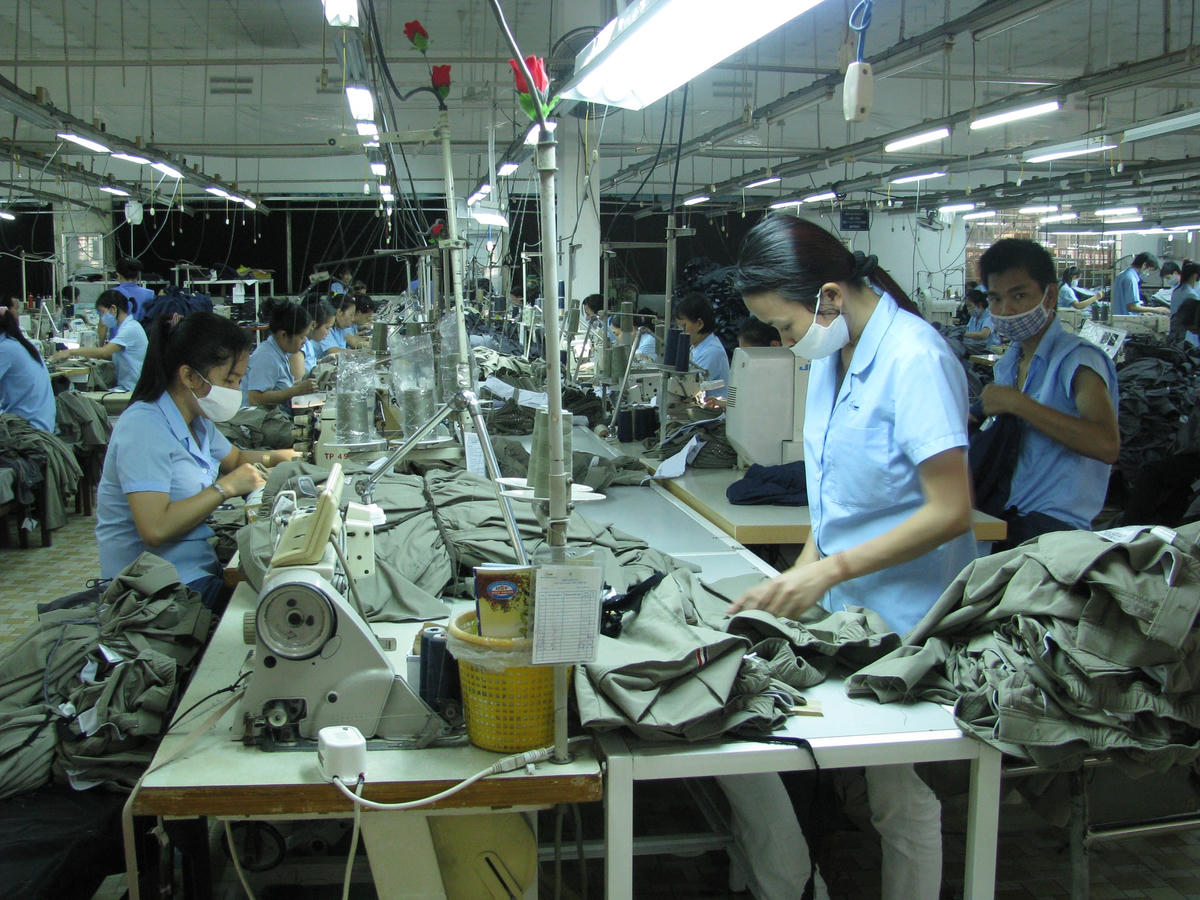 DN lên kế hoạch duy trì sản xuất trong thời điểm dịch bệnh và chiến lược cho thời gian bình thường mới.