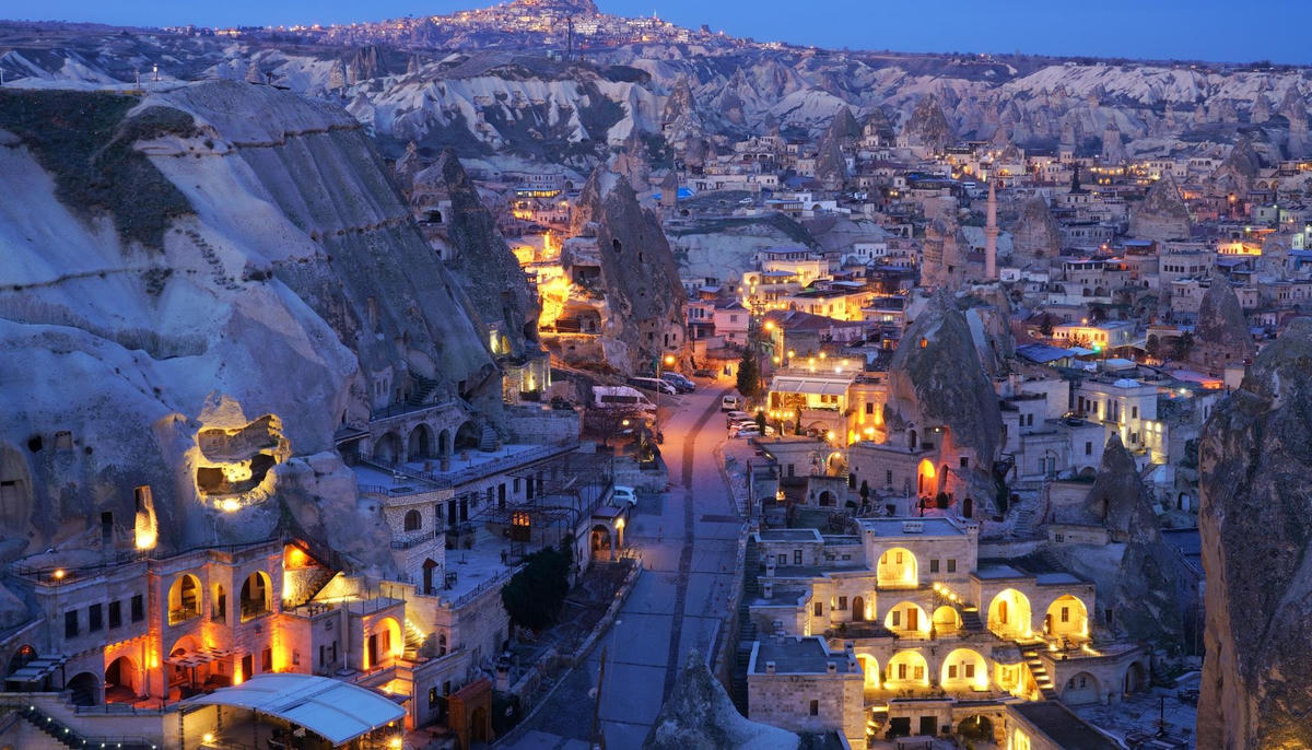 Goreme – một khu bảo tàng lộ thiên bằng đá rộng lớn ở Thổ Nhĩ Kỳ. Ảnh: Kayak.  