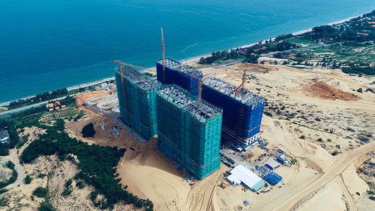 Apec Mandala Wyndham Mũi Né đã xây dựng đến tầng 20.