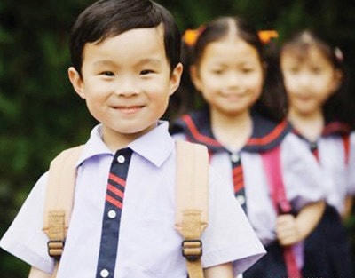 Học sinh tiểu học học 2 buổi/ngày.