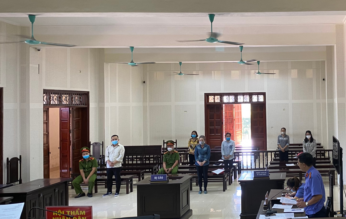 Các bị cáo tại phiên tòa. Ảnh: Công an Quảng Ninh.