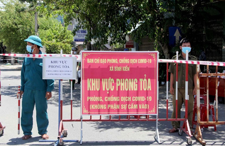 Chốt phong tỏa tại TP Tuy Hòa. 
