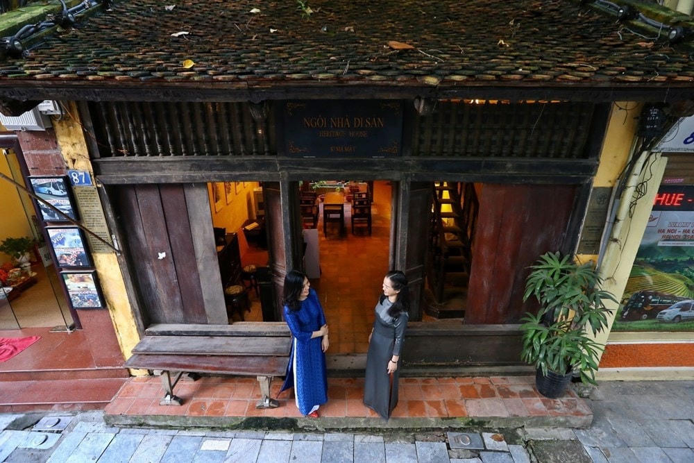 Phía bên ngoài ngôi nhà cổ 87 phố Mã Mây. (Nguồn: TTXVN).