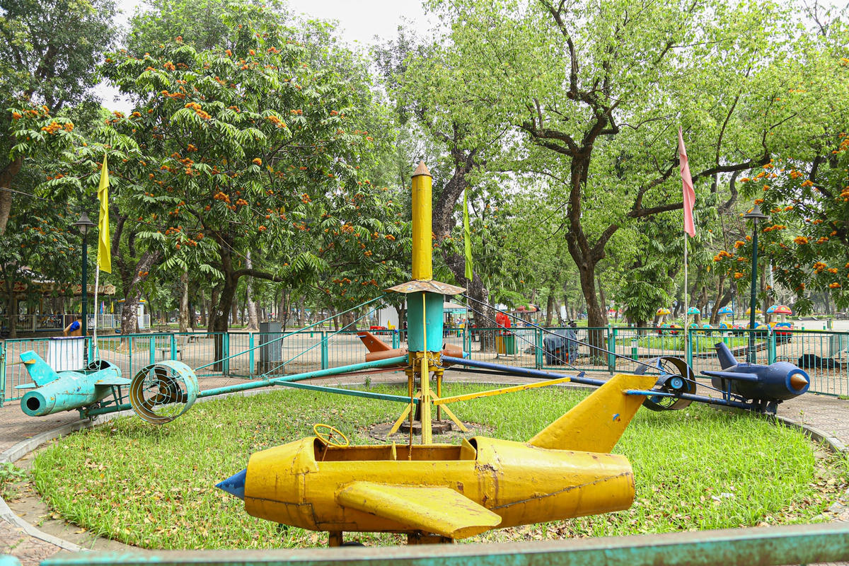 Hà Nội: Hình ảnh công viên Thống Nhất xập xệ sau hơn 60 năm hoạt động