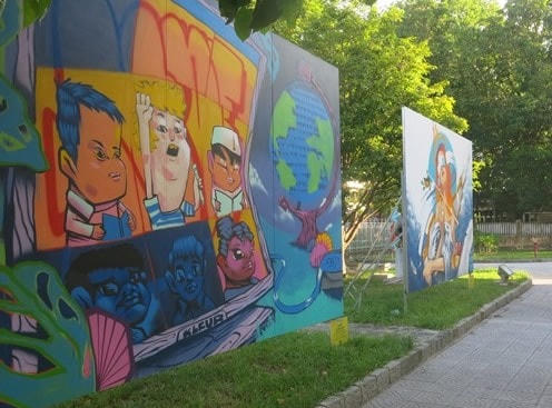 Triển lãm nghệ thuật đường phố