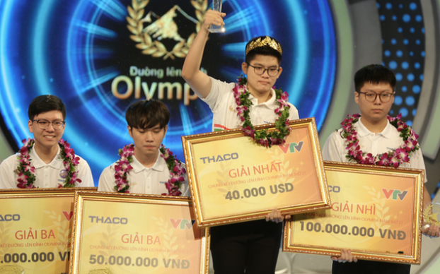 Nguyễn Hoàng Khánh giành vòng nguyệt quế Đường lên đỉnh Olympia 2021.