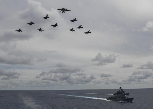 Nhóm tác chiến tàu sân bay USS Nimitz gồm tàu sân bay USS Nimitz (CVN 68), không đoàn tàu sân bay (CVW) số 17, tàu tuần dương mang tên lửa dẫn đường USS Princeton (CG 59) cùng hai tàu khu trục mang tên lửa dẫn đường USS Sterett (DDG 104) và USS Ralph Johnson (DDG 114). Hải quân Mỹ tuyên bố cuộc tập trận ở Biển Đông lần này nhằm ủng hộ một khu vực Ấn Độ - Thái Bình Dương mở và tự do.  