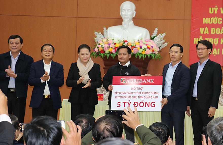 Hằng năm Agribank dành hơn 300 tỷ đồng cho hoạt động an sinh xã hội, tiên phong trong những hoạt động vì cộng đồng.
