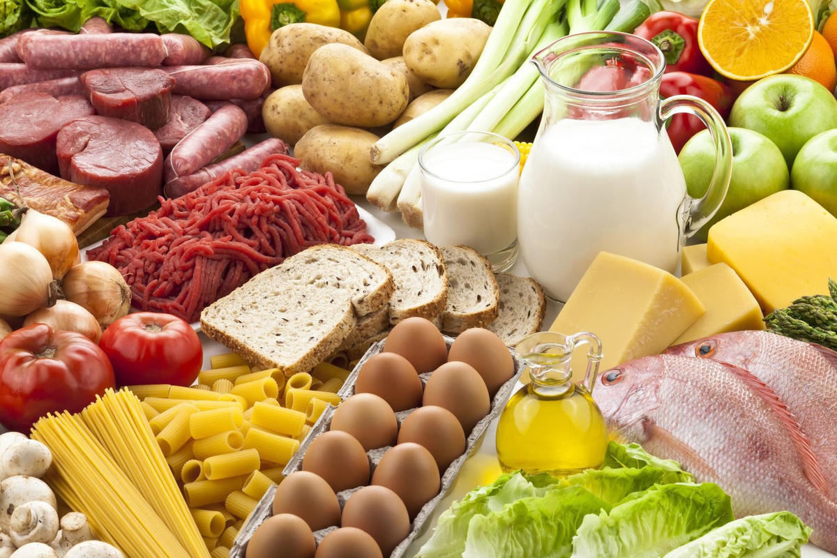 Xây dựng chế độ ăn uống khoa học để đảm bảo sức khỏe trong mùa thi.