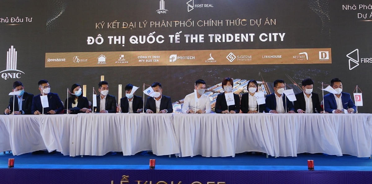 Các đại diện ký kết hợp tác Dự án KĐTM An Phú- Đô thị Quốc tế The Trident Cty.