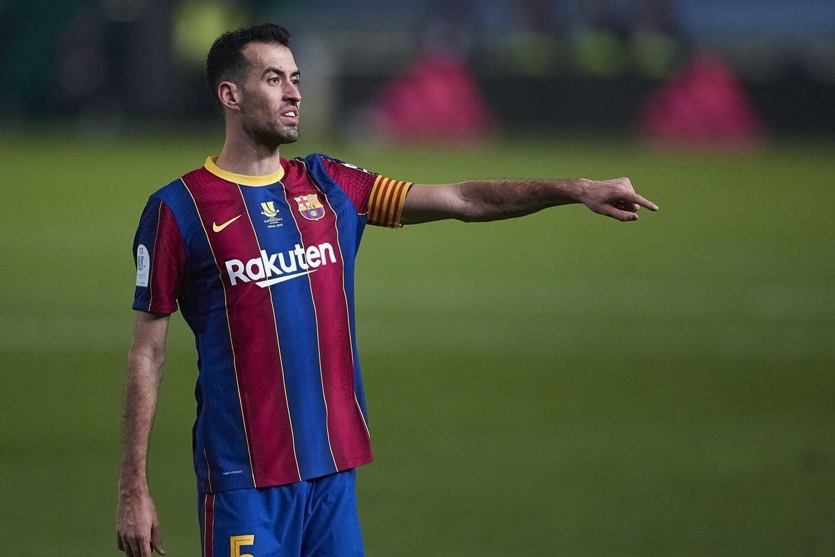 Tiền vệ trung tâm: Sergio Busquets.