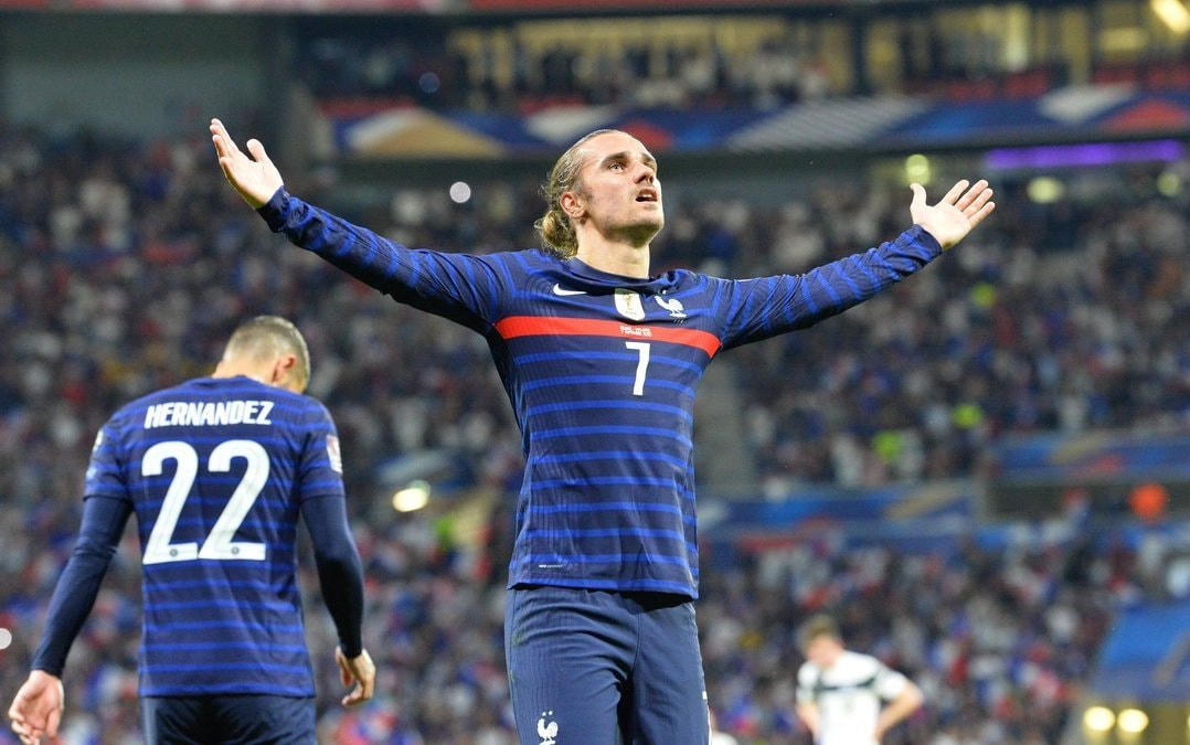 Griezmann lập cú đúp giúp Pháp thoát chuỗi trận toàn hòa