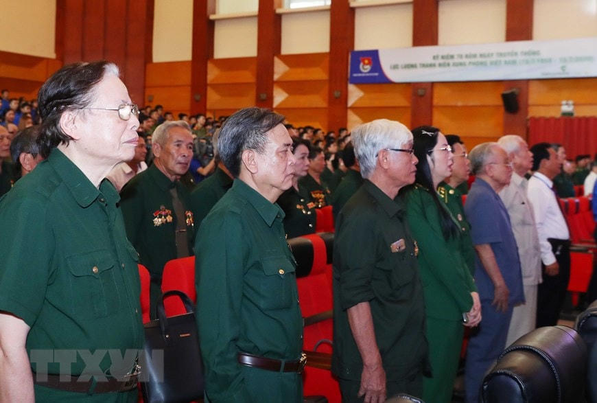 [ẢNH] Thủ tướng dự kỷ niệm 70 năm truyền thống thanh niên xung phong
