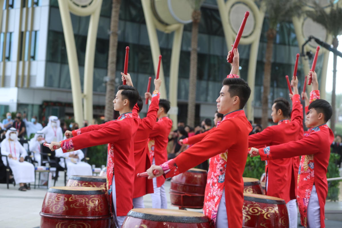Màn trống hội của các học viên Học viện CSND tại lễ khai mạc.