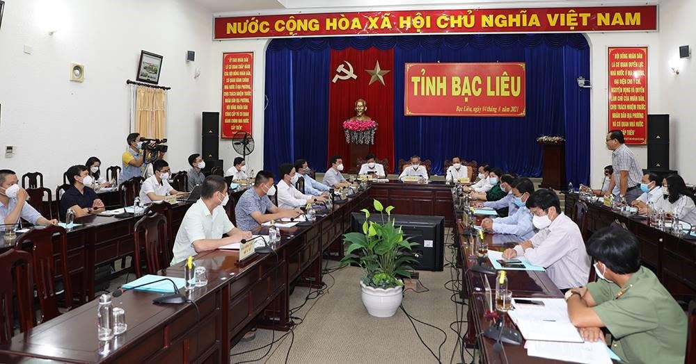 Quang cảnh buổi làm việc giữa Đoàn công tác Bộ Y tế với tỉnh Bạc Liêu. Ảnh: Như Hiền