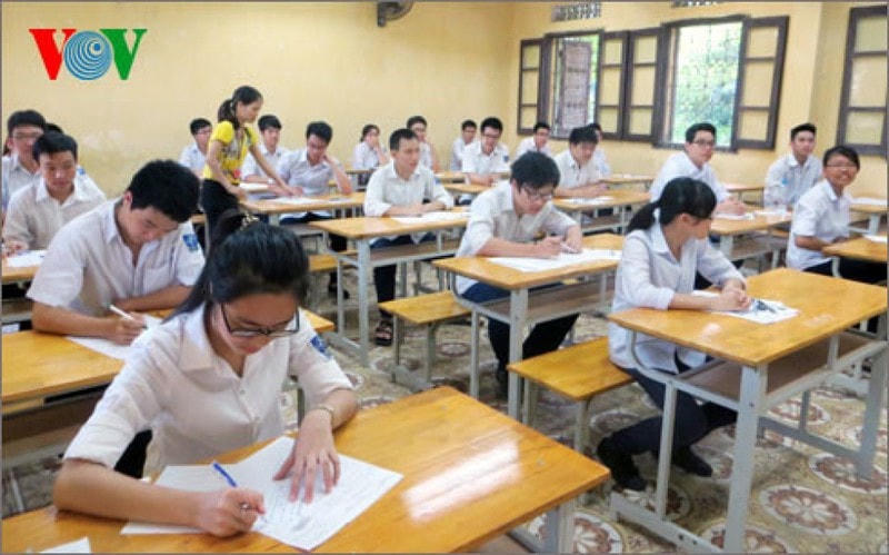 Nhiều ý kiến của phụ huynh, học sinh và giáo viên về kỳ thi THPT năm 2020.