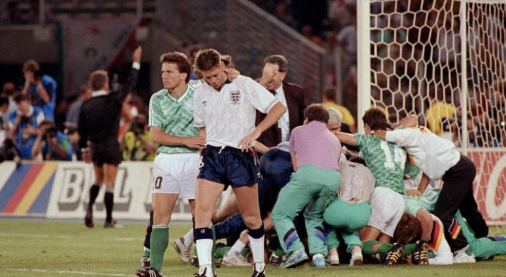 Tại World Cup 1990, đội tuyển Anh để thua Tây Đức ở loạt sút luân lưu.