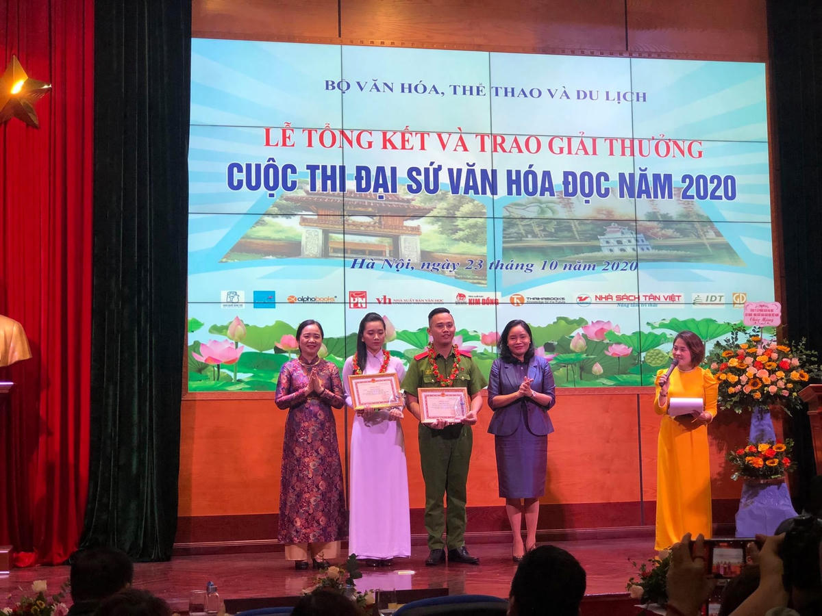 Trao giải cuộc thi Đại sứ văn hóa đọc năm 2020