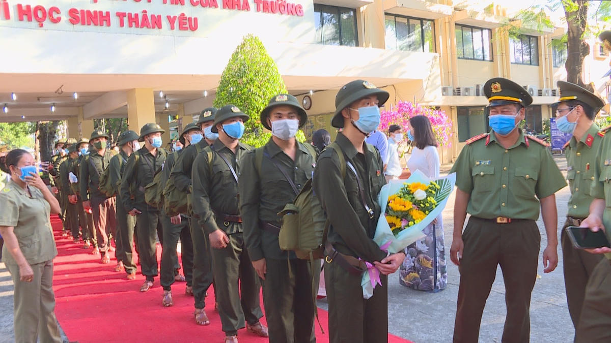 Hơn 4.600 thanh niên TP HCM lên đường nhập ngũ