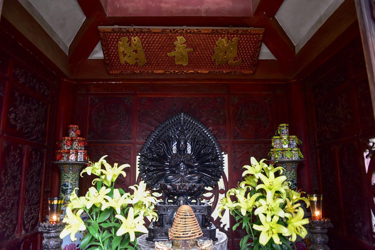 [ẢNH] Ngôi chùa cổ có tượng Phật từ đá quý nguyên khối nặng 600 kg