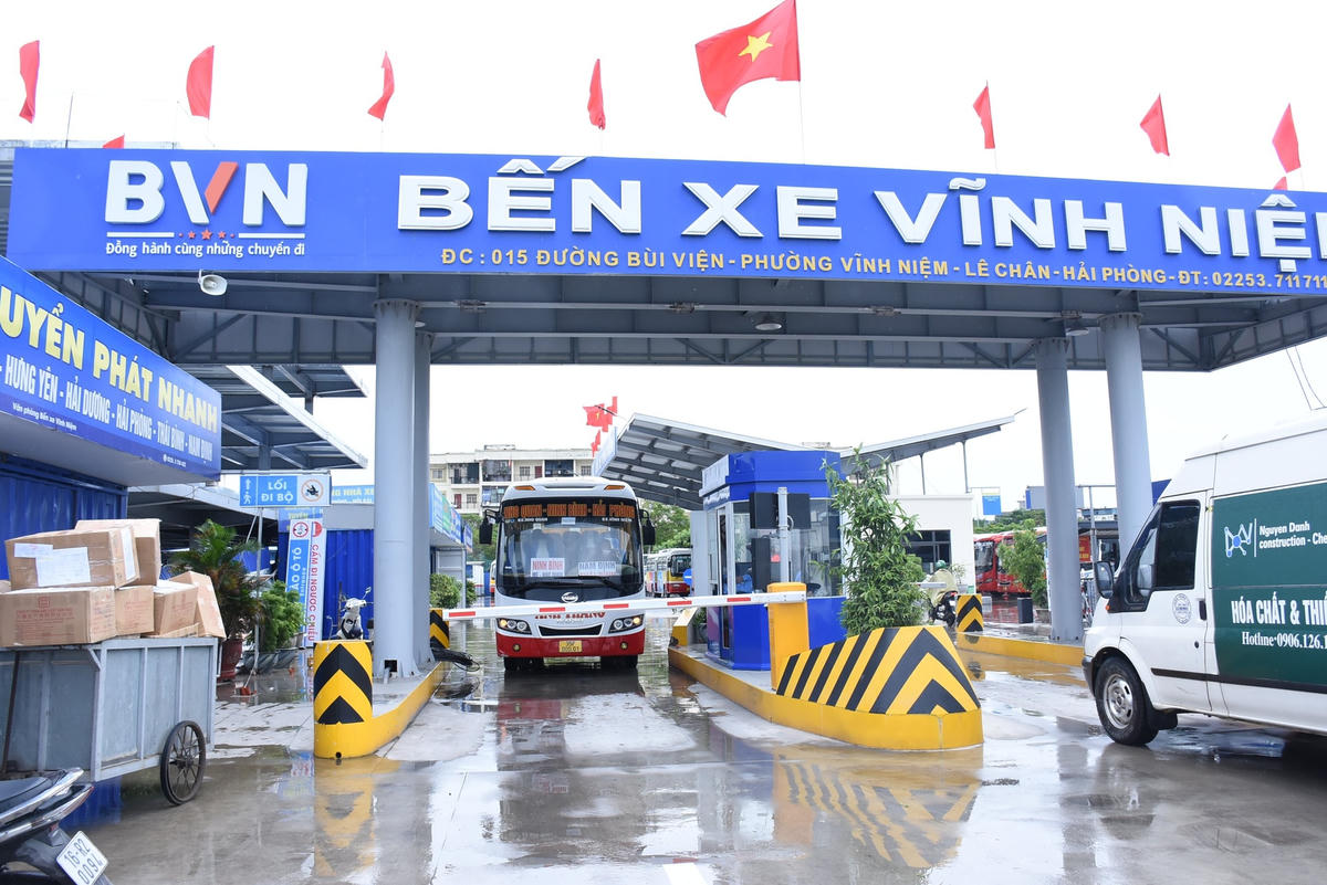 Hải Phòng đã tạm dừng vận tải hành khách công cộng tại 4 bến xe liên tỉnh.