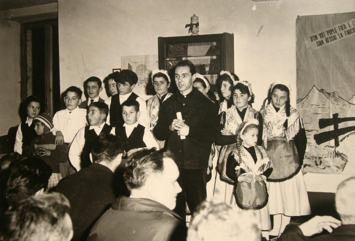 Ông Sergio Arneodo đã giúp khôi phục nguồn gốc của ngôn ngữ Provençal trong những năm 1950. Ảnh: CNN.