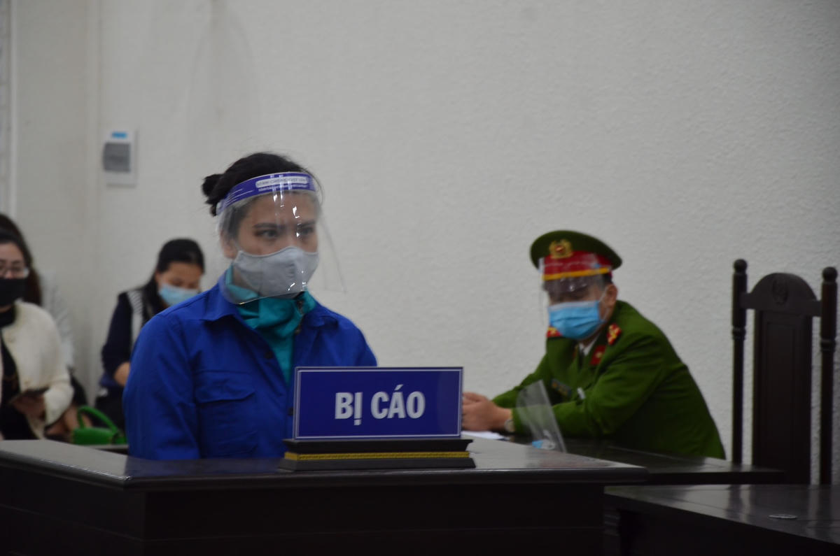 Bị cáo Nguyễn Thị Thùy Trang tại phiên tòa sơ thẩm.