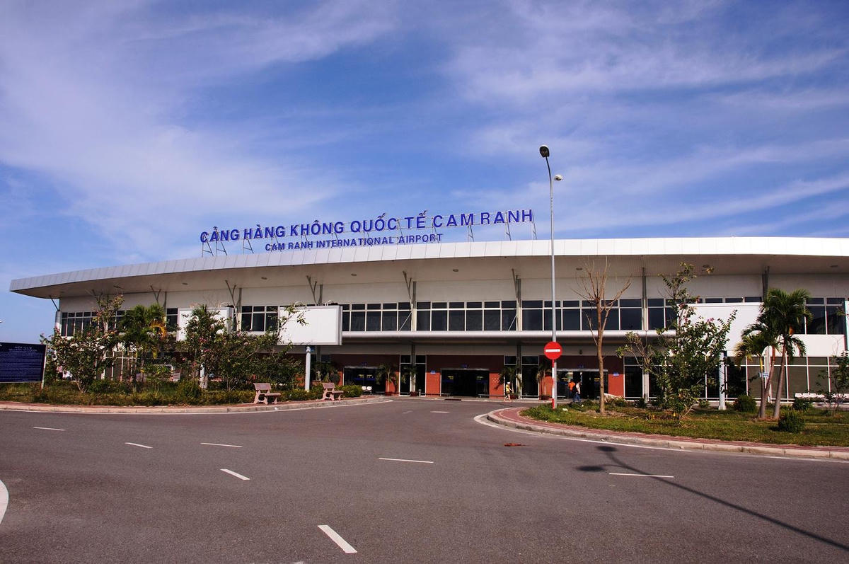 Cảng Hàng không quốc tế Cam Ranh.