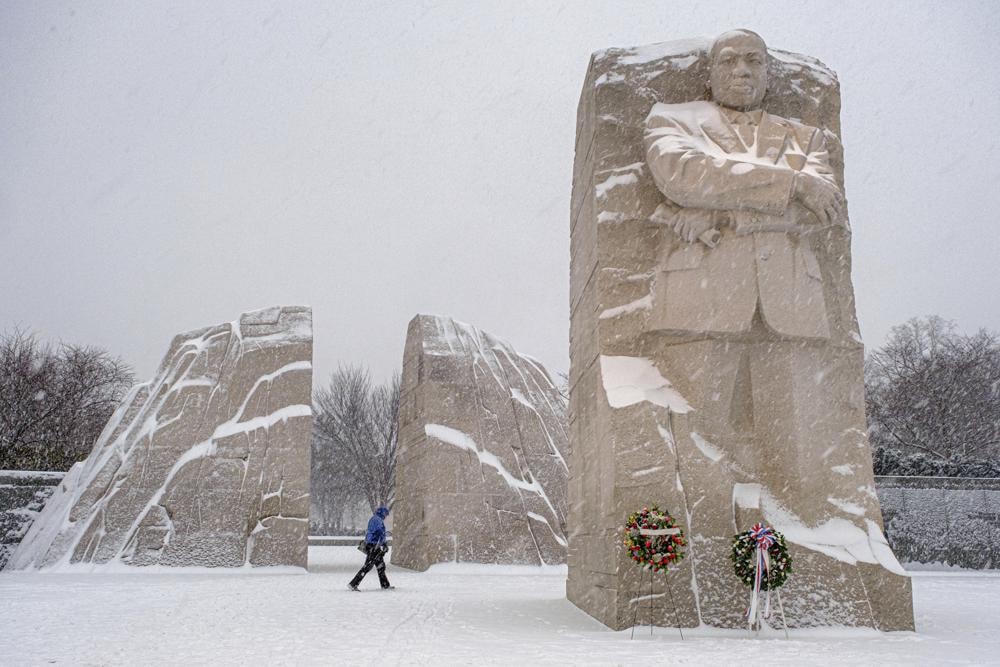Đài tưởng niệm Martin Luther King, Jr. tại  khu vực bang Washington. Ảnh AP / J. David Ake.  