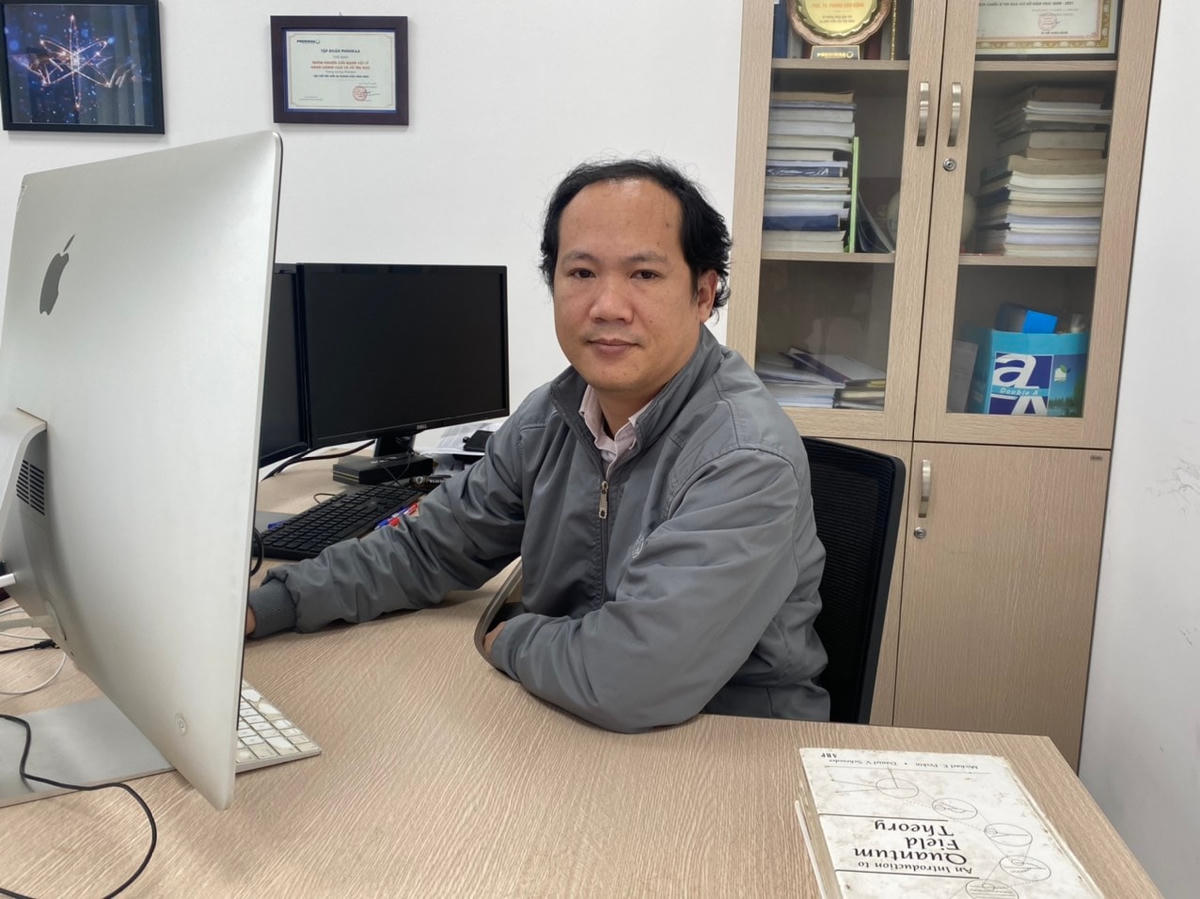 GS.TS Phùng Văn Đồng. Ảnh: Nguyễn Hoài.  